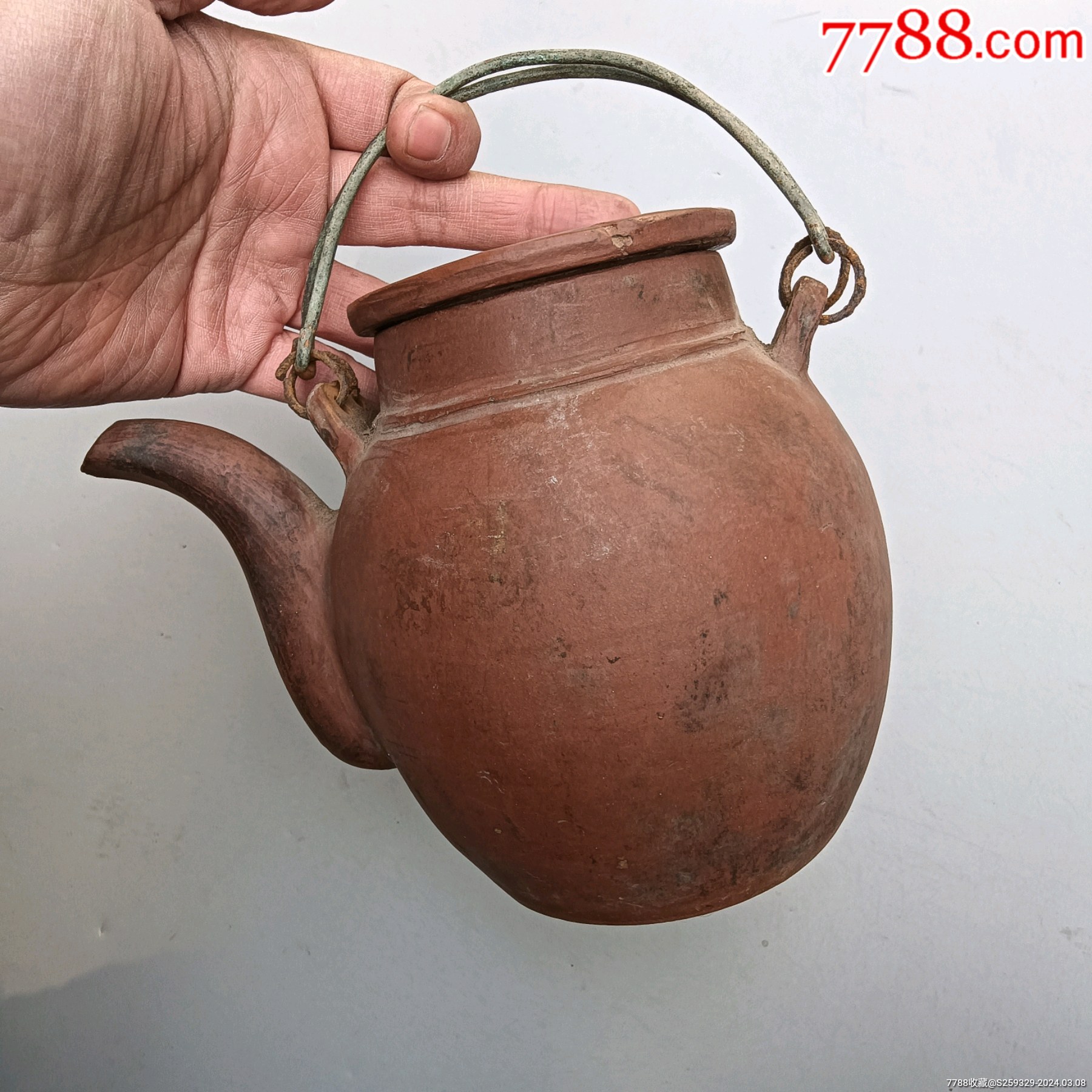 民国时期龙蛋壶紫砂壶一个,品相不错造型酷似龙蛋而得名,保存完好现在