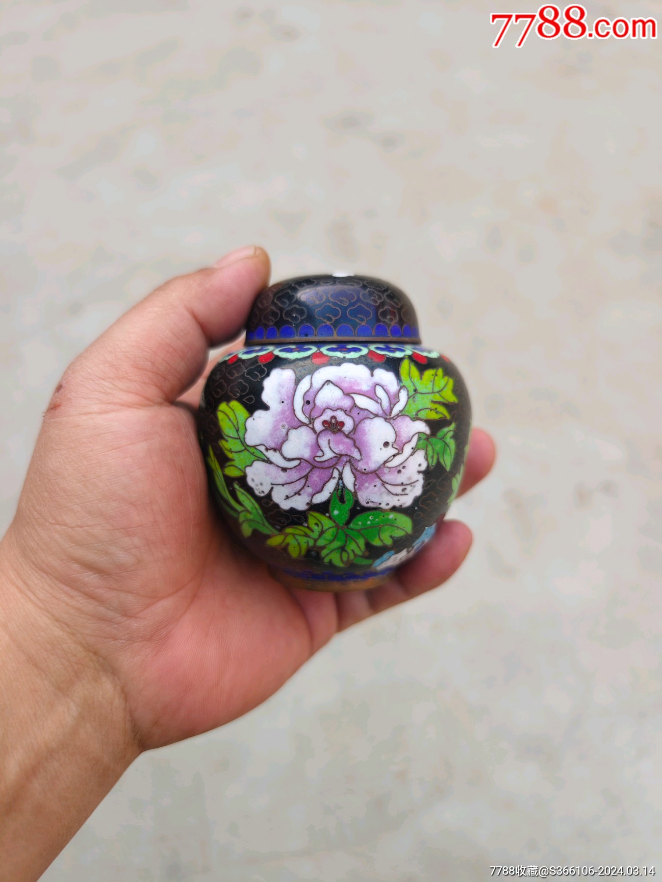 民国时期掐丝珐琅彩小盖罐完整品相不错尺寸见图