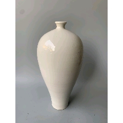 宋代定窑白釉刻花瓶-单色白瓷-7788收藏