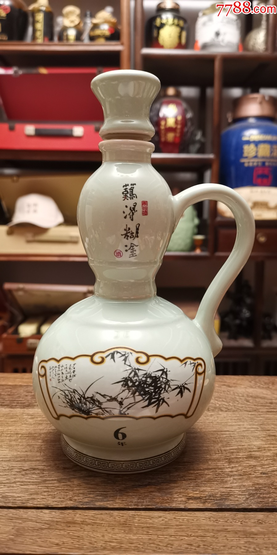 难得糊涂.6年,42°450ml浓香型,仿青瓷贴花工艺酒瓶,九五成新