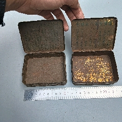 80年代铁皮盒子一个很大个的图案完整品相不错户里收的放心购买这个30