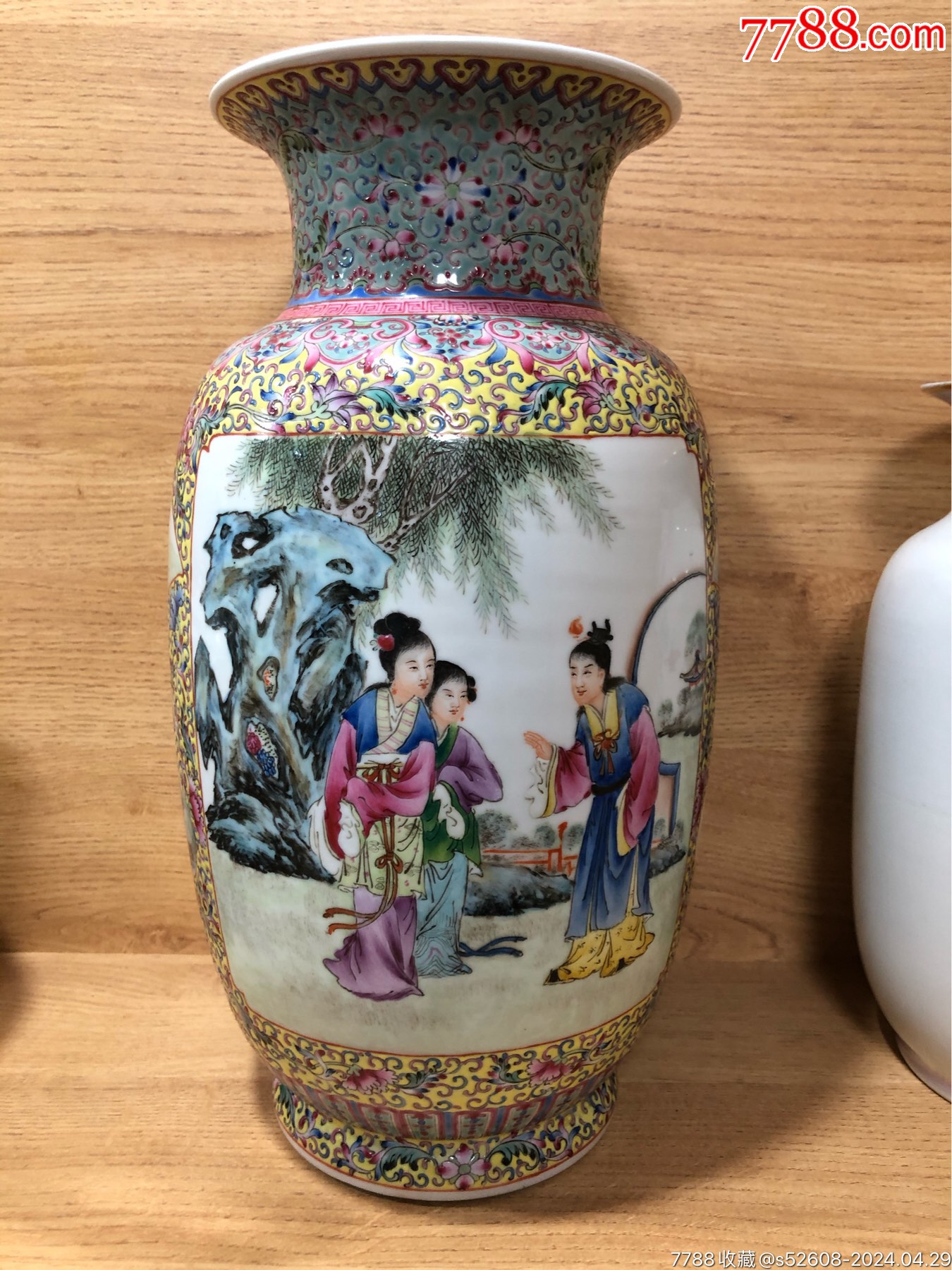 八十年代景德镇艺术瓷厂重工粉彩花瓶-彩绘瓷/彩瓷-7788旧书网