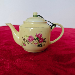 白釉瓷玫瑰花图案手握小茶壶(完美品相)_价格30元【海涛临风】240_240