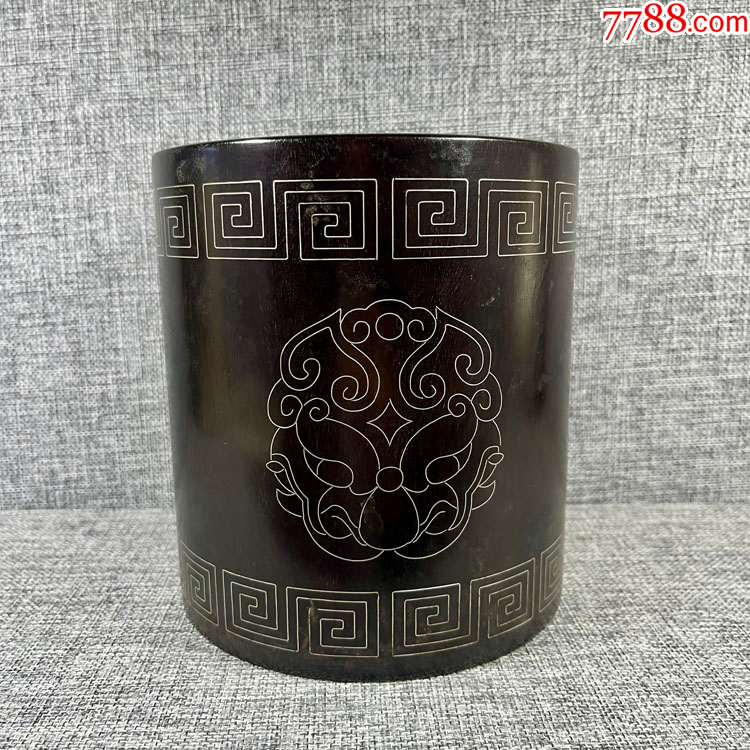 中国清代乾隆年製 紫檀笔筒 诗文宝石嵌め古董品重1.2kg 乾隆白玉羊头洗、紫檀御题诗挂屏等秘藏重器登场|北京保利第50期