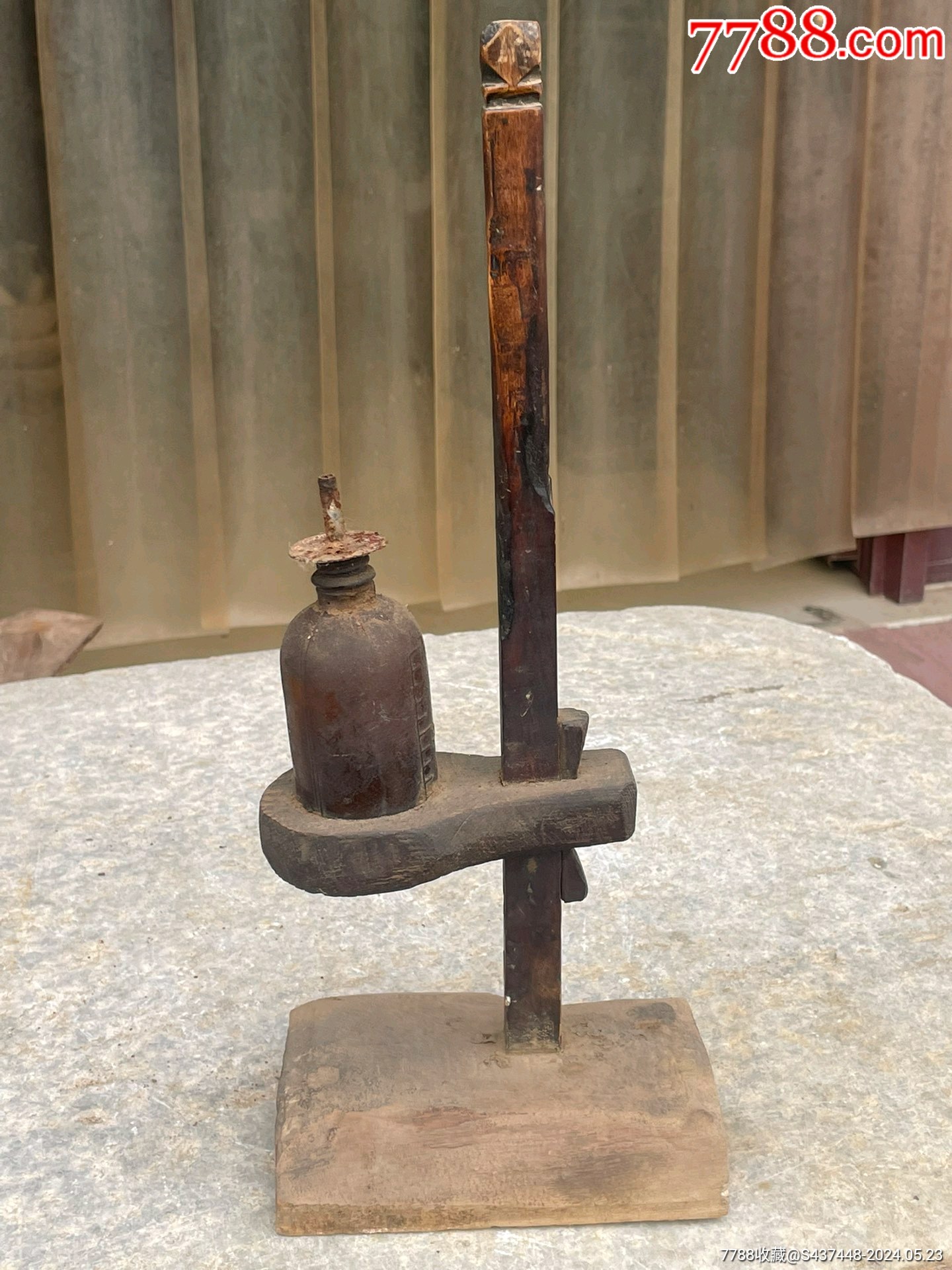 灯,油灯,煤油灯,保存完好,民俗老物件赏玩,博物馆陈设展览