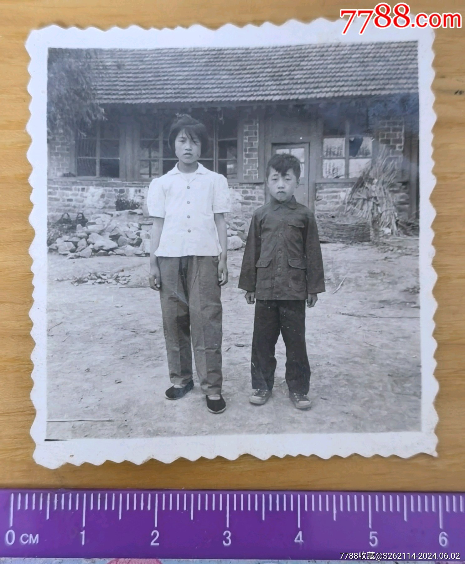 约七八十年代老房子留影老照片,少年,时代记忆,照片清晰完好_老照片_回忆老照片【7788收藏__收藏热线】