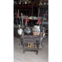 卖酒工具一套，工具齐全，展馆装修装饰佳品。