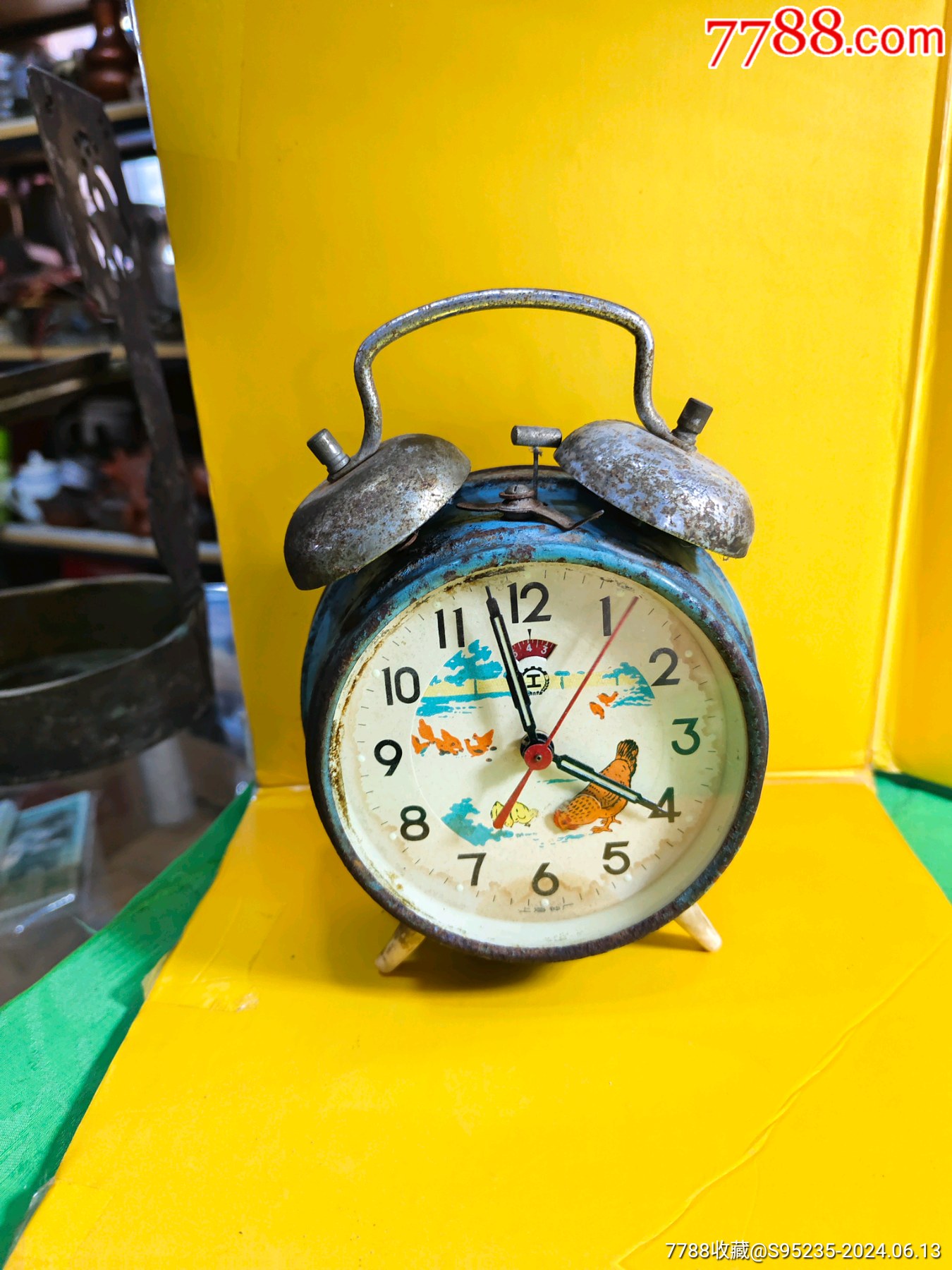 上个世纪七十年代鸡啄米双铃小闹钟