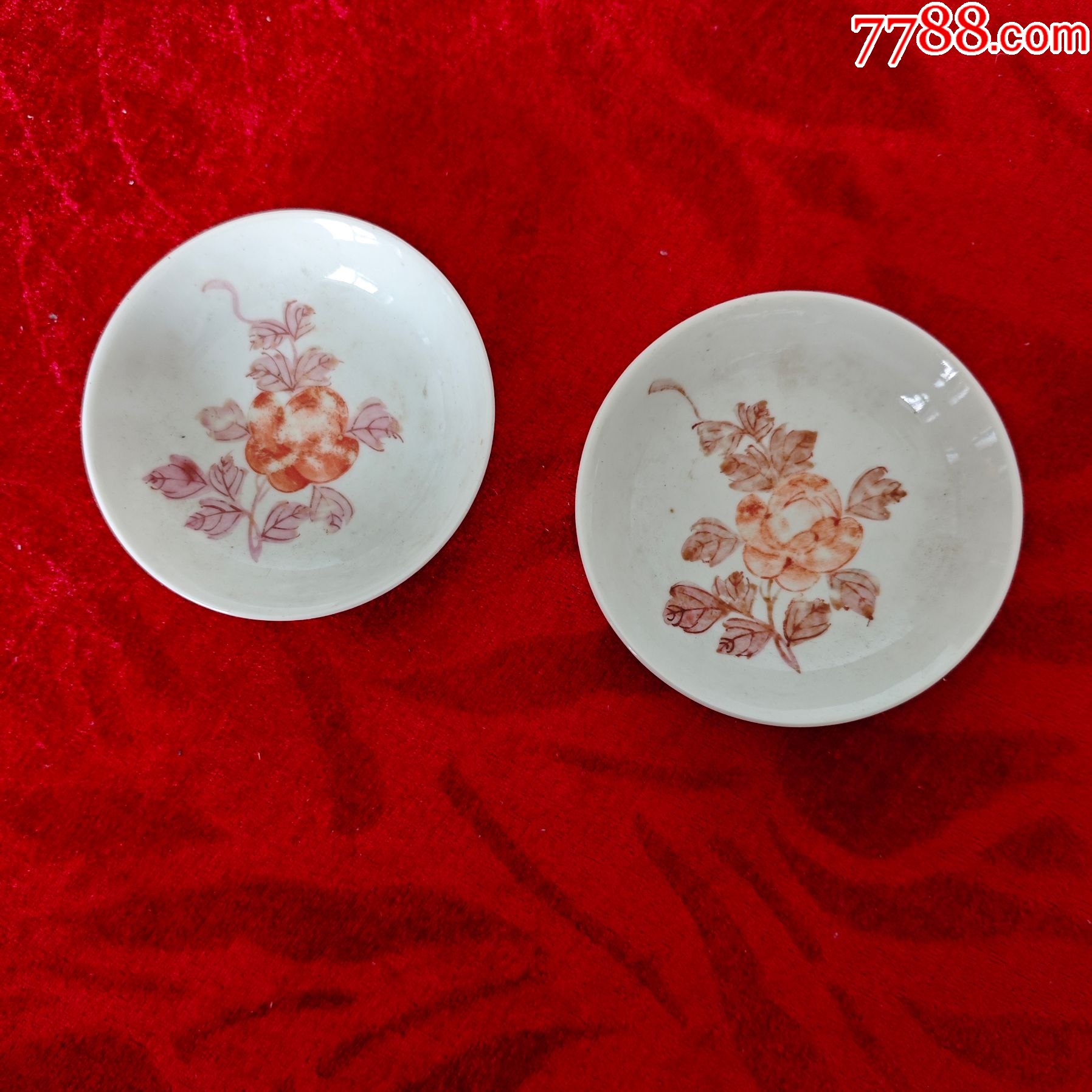 民国到建国前后江西名瓷底款白釉瓷釉里红彩绘花卉图一对小蝶盘-碗/盘