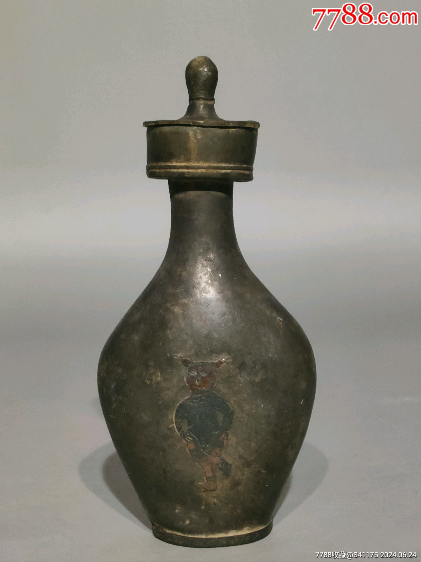 1644 純錫製 岡本謹製　古錫瓶子一対　酒器　32cm 時代物 清代锡酒壶镶铜人物，工艺大气，特别少见，此器型规整，做工精美，品