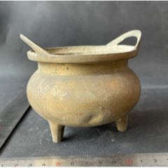 清双耳三足铜香炉– [临渊阁]天地一家春
