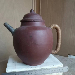 紫砂 蓋茶壺 在銘 明清時代 高さ約14.3cm 少见明代紫砂壶、古代紫砂手工艺、老茶具茶壶、明代大号紫砂壶-紫砂壶