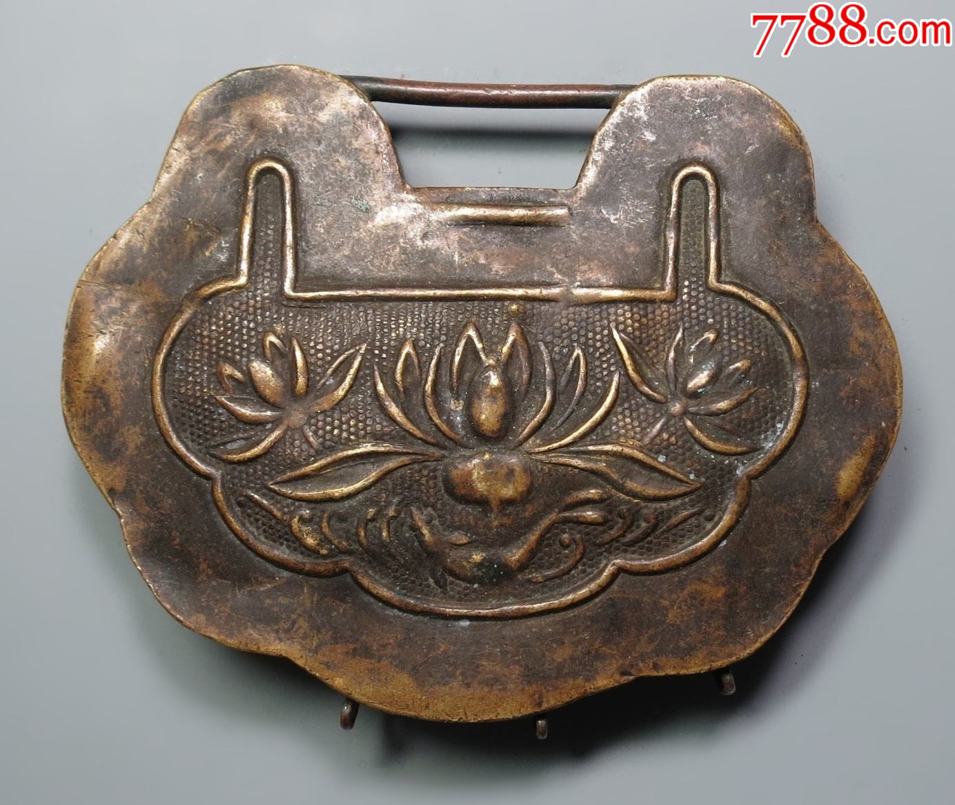 清末民初：長(zhǎng)命富貴帶荷葉花紋掛鎖，已評(píng)級(jí)保真_價(jià)格228元【優(yōu)品好店】_第3張_7788收藏__收藏?zé)峋€