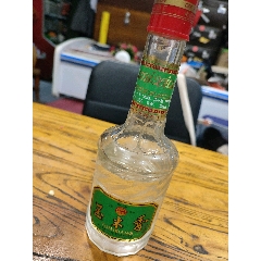 三十多年老酒，玉米香酒，濃香型白酒，36度500ml，產(chǎn)地：遼寧