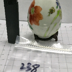 238号创汇时期纯手绘粉彩陶瓷蛋摆件鸳鸯戏水花卉送蛋托参照物8.5cm