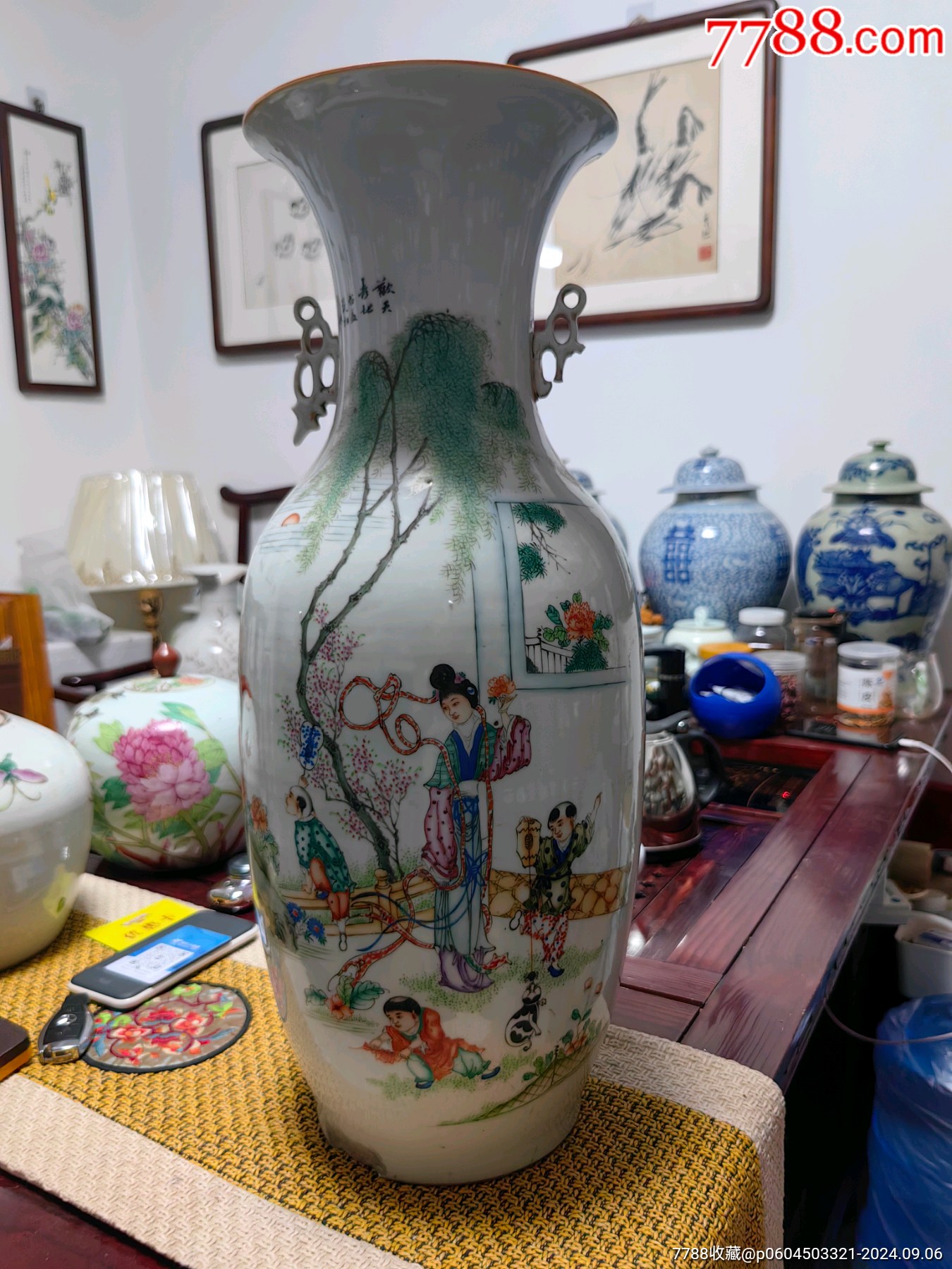 中国清時代　大清嘉靖年製　粉彩官女花瓶　高15.5㎝東Y6-1205☆2Fトヒサ 中国清時代 大清嘉靖年製 粉彩官女花瓶 高15.5㎝東Y6-1205☆2Fトヒサ