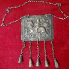 中国清代銀製麒麟童子 清代-麒麟童子-银牌重45g-银锁/银项链-7788红宝书