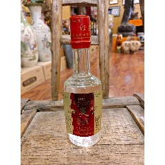 05年老酒，紅麥坊，人保承包質(zhì)量，濃香型，42度250ml