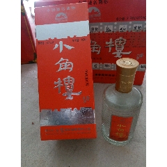 2012年52%四川小角樓酒整箱(請(qǐng)觀)