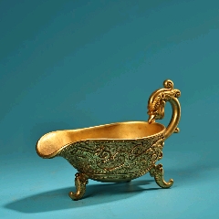 中国古美術 珍品旧蔵 純銅製 錾刻 高浮彫 麒麟 香炉 鎏銀仕上げ 骨董 時代物 中国古美術 珍品旧蔵 純銅製 錾刻 高浮彫 麒麟 香炉 鎏銀