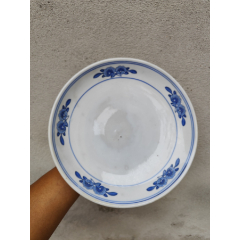 全品几十年的高足瓷器盘子，品相见图