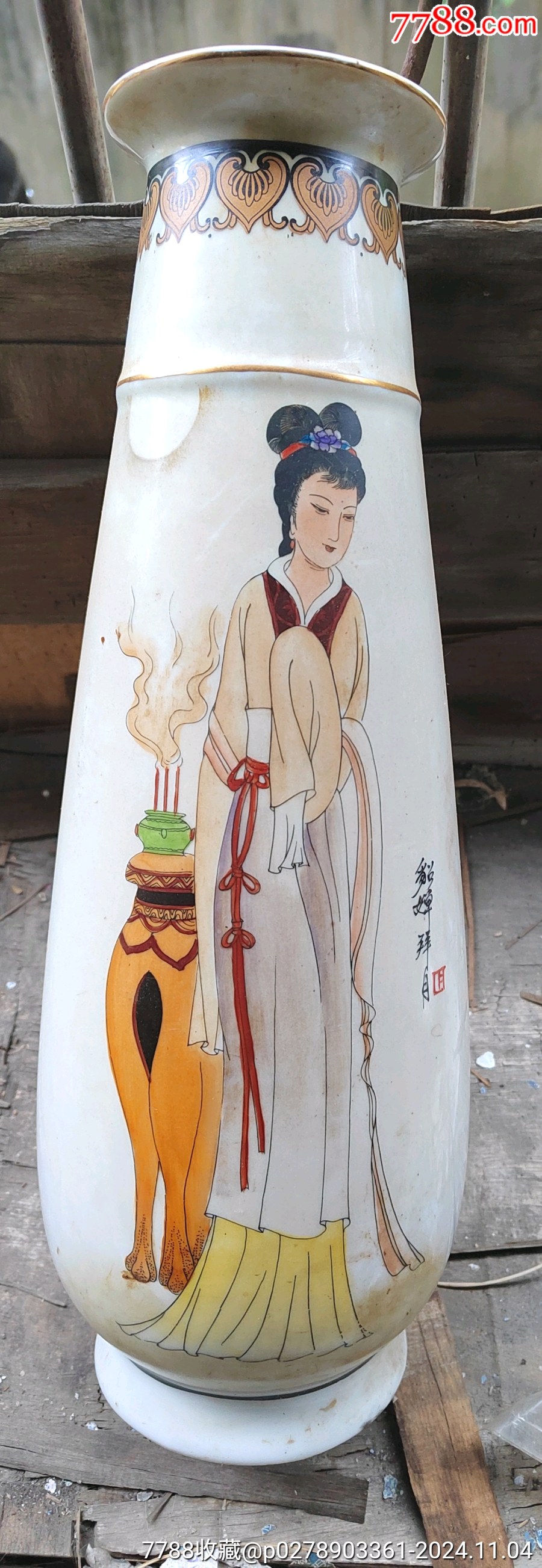 90年代早期景德瓷器名家制作,貂蝉拜月,大花瓶,摆放在家,无论是观赏 90年代早期景德瓷器名家制作,貂蝉拜月,大花瓶,摆放在家,无论是观赏