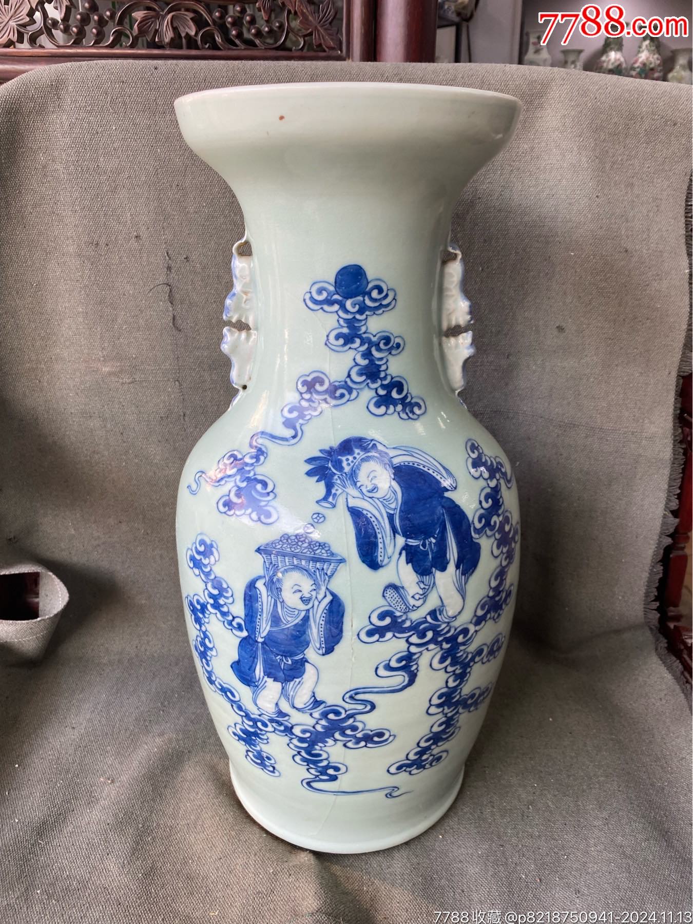 清代中期豆青釉青花高加白“刘海撒金钱”大花瓶-青花瓷-7788红宝书