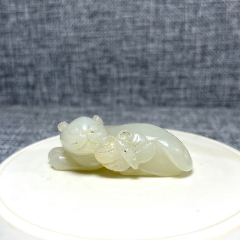 老和田玉瑞兽挂件古玉老玉古董清代新疆和田玉白玉猫蝴蝶耄耋把件 老和田玉瑞兽挂件古玉老玉古董清代新疆和田玉白玉猫蝴蝶耄耋把件