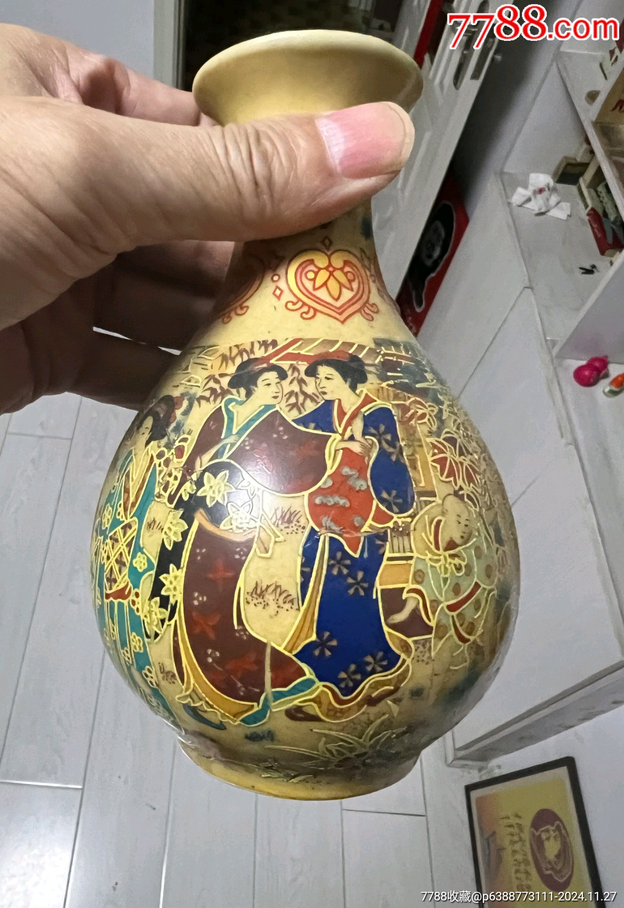 七八十年代的仕女圖賞瓶一對(duì)兒，人物形象精美絕倫無(wú)與倫比，無(wú)論是擺放在辦公室_價(jià)格350元【月寶齋收藏閣】_第3張_7788收藏__收藏?zé)峋€