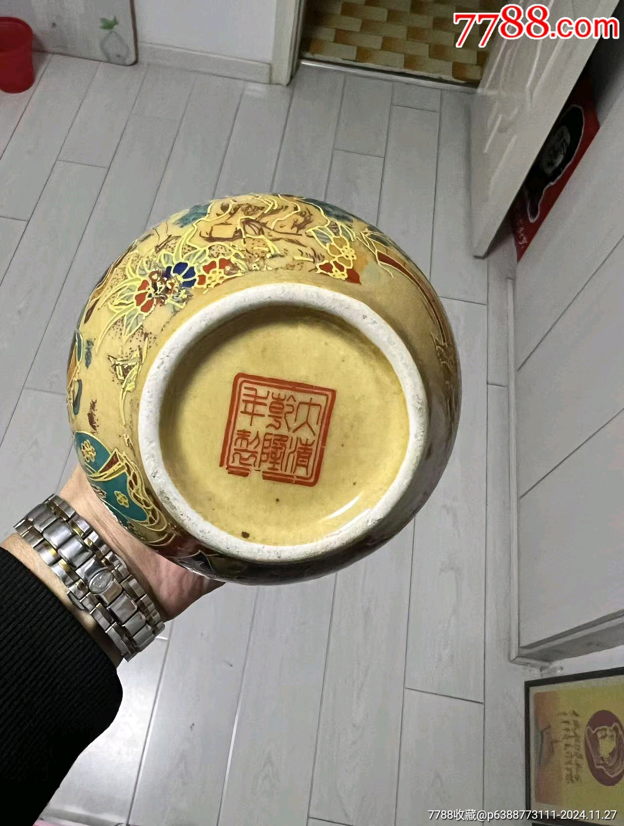 七八十年代的仕女圖賞瓶一對(duì)兒，人物形象精美絕倫無(wú)與倫比，無(wú)論是擺放在辦公室_價(jià)格350元【月寶齋收藏閣】_第5張_7788收藏__收藏?zé)峋€