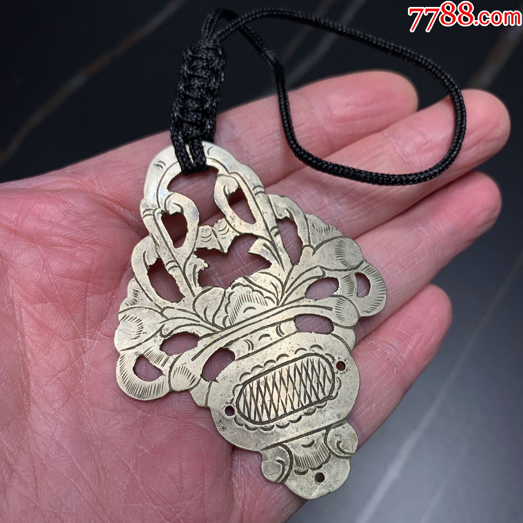 清代精白铜大锁片挂花片