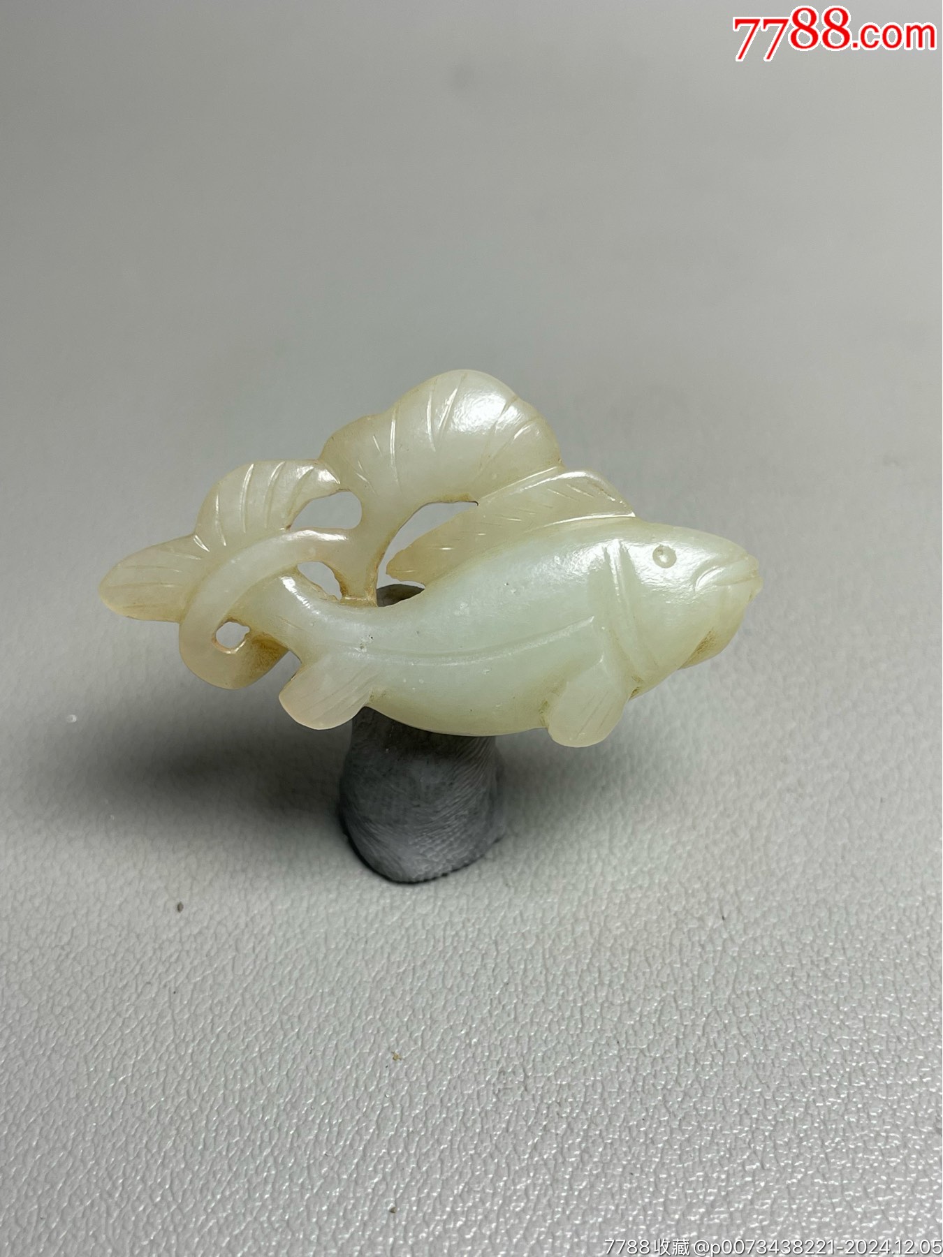 中国美術　ループタイ　和田玉　古砡　白砡　根付　天然素材　アンティーク　置物 中国美術 ループタイ 和田玉 古砡 白砡 根付 天然素材 アンティーク