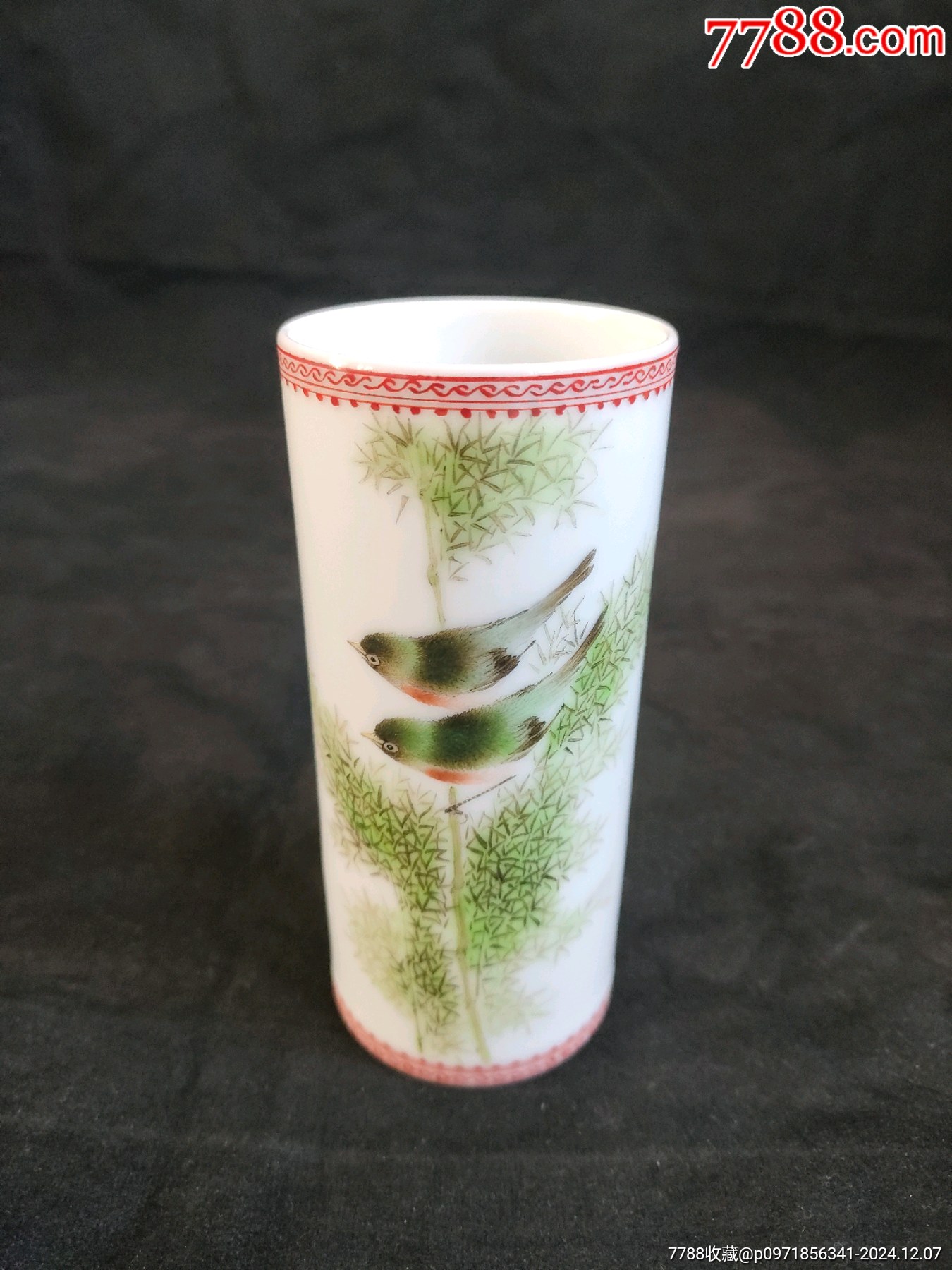中国光緒年製銘粉彩花鳥筆筒木箱入工芸品