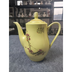 景德鎮70年代輸出產品。茶壷、茶器、萬壽無疆、希少価値、美品。 景德鎮70年代輸出產品。茶壷、茶器、萬壽無疆、希少価値、美品