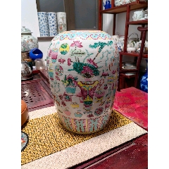 清代同治时期年制（粉彩皮球花博古花卉冬瓜罐）高度30厘米肚直径