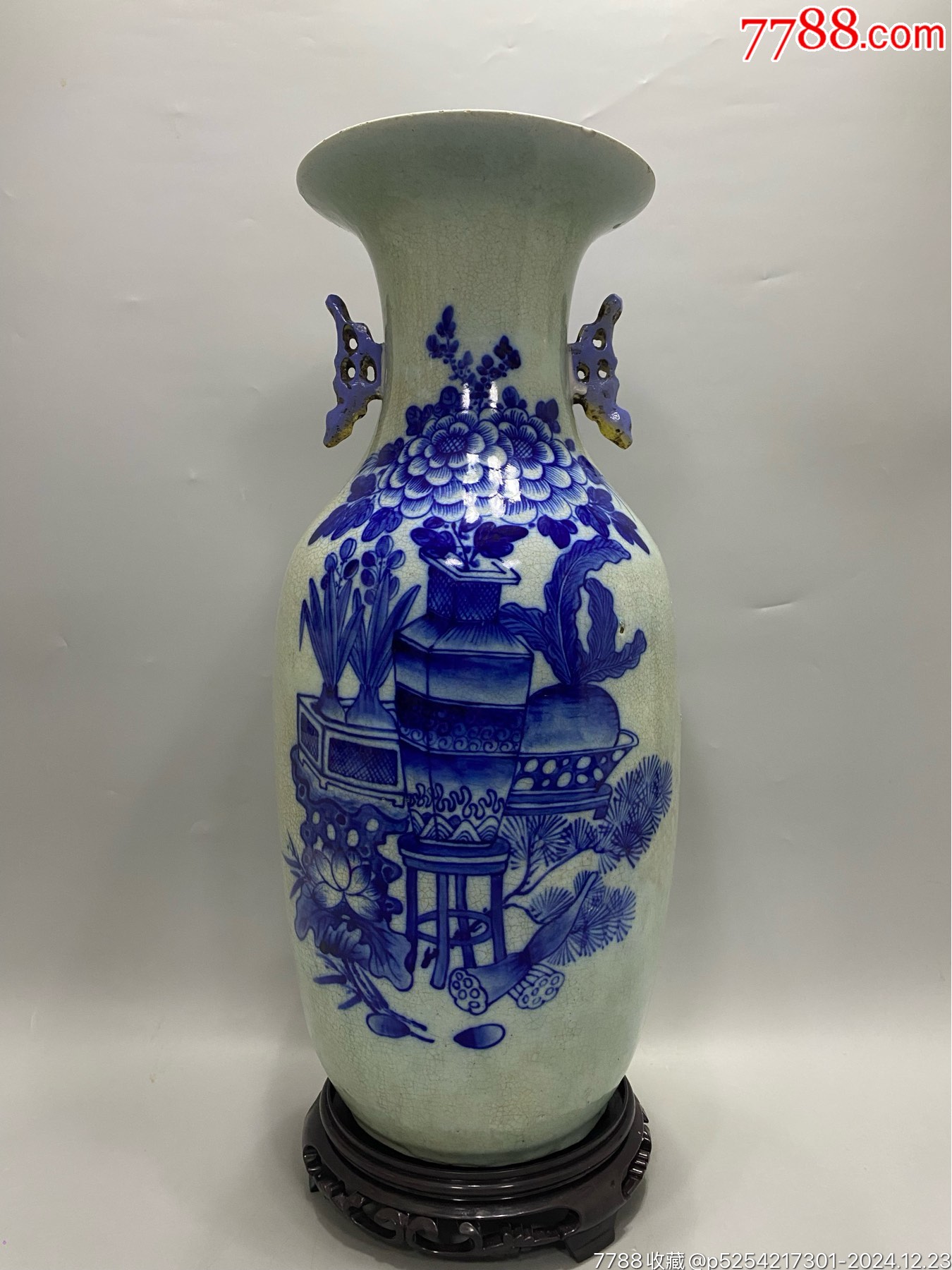 清代北方三百件青花博古大瓶一只,画工一流。永久保真。粘双耳口沿磕纹其余完好。器形_青花瓷_诚信通天下【7788收藏__收藏热线】