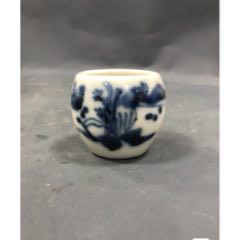 清代中期豆青釉青花高加白“刘海撒金钱”大花瓶-青花瓷-7788红宝书