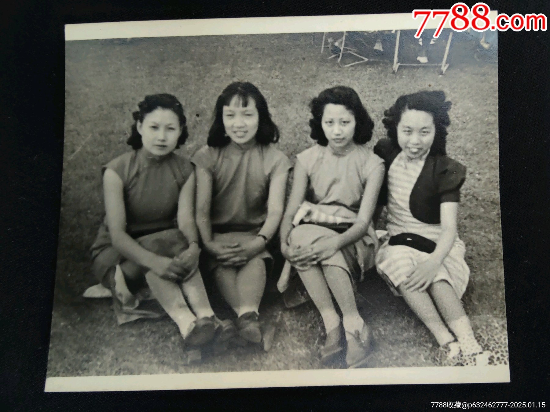民国上海穿旗袍美女四姐妹合影