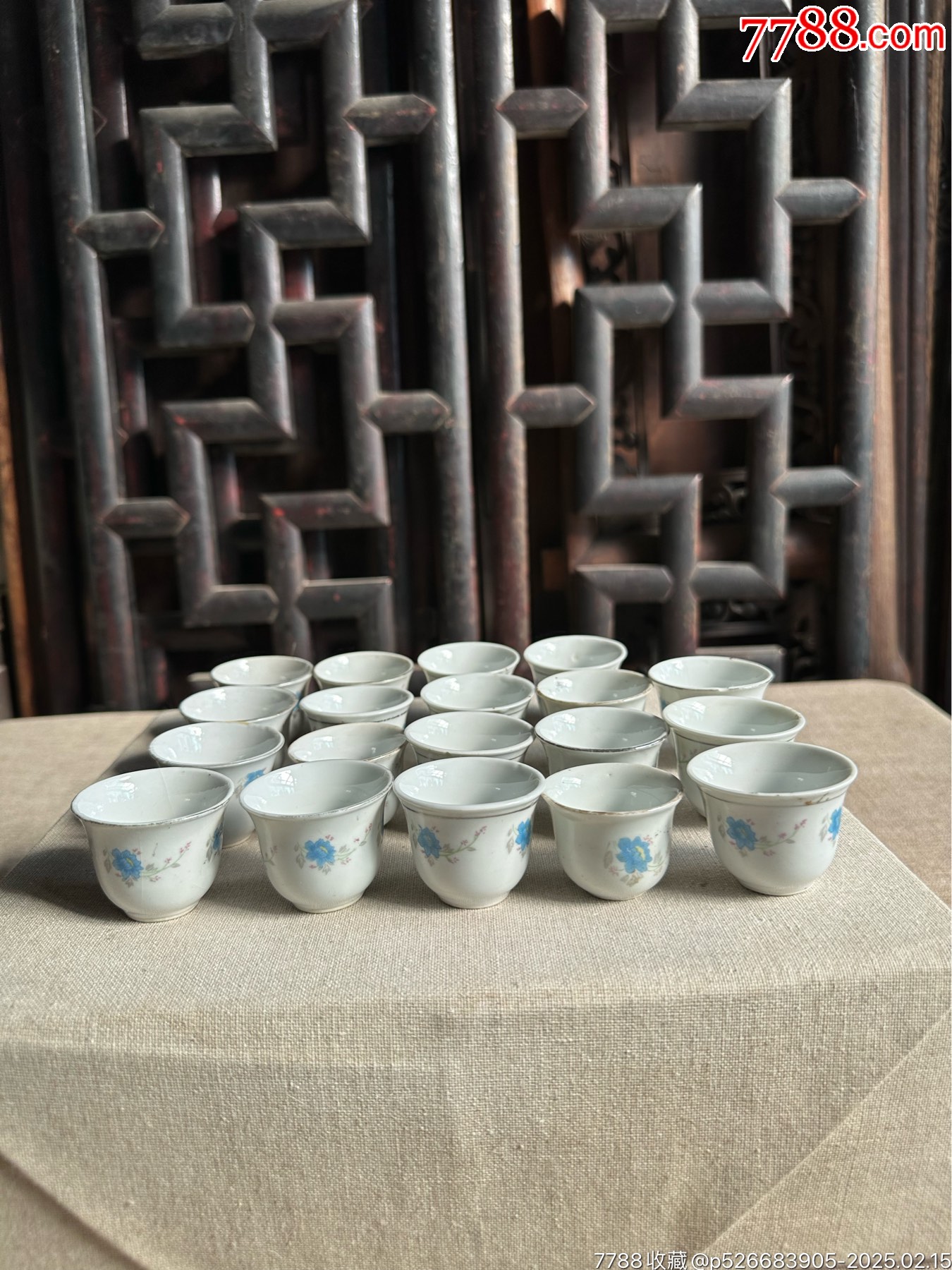古董古玩收藏杂项近代酒盅民俗收藏怀旧老酒盅花卉酒杯杯子18/个_青花瓷_图片欣赏_收藏价值_7788漫画原稿