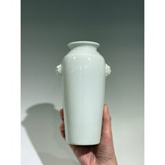 清代德化窑双狮耳筒瓶-单色白瓷-7788红宝书
