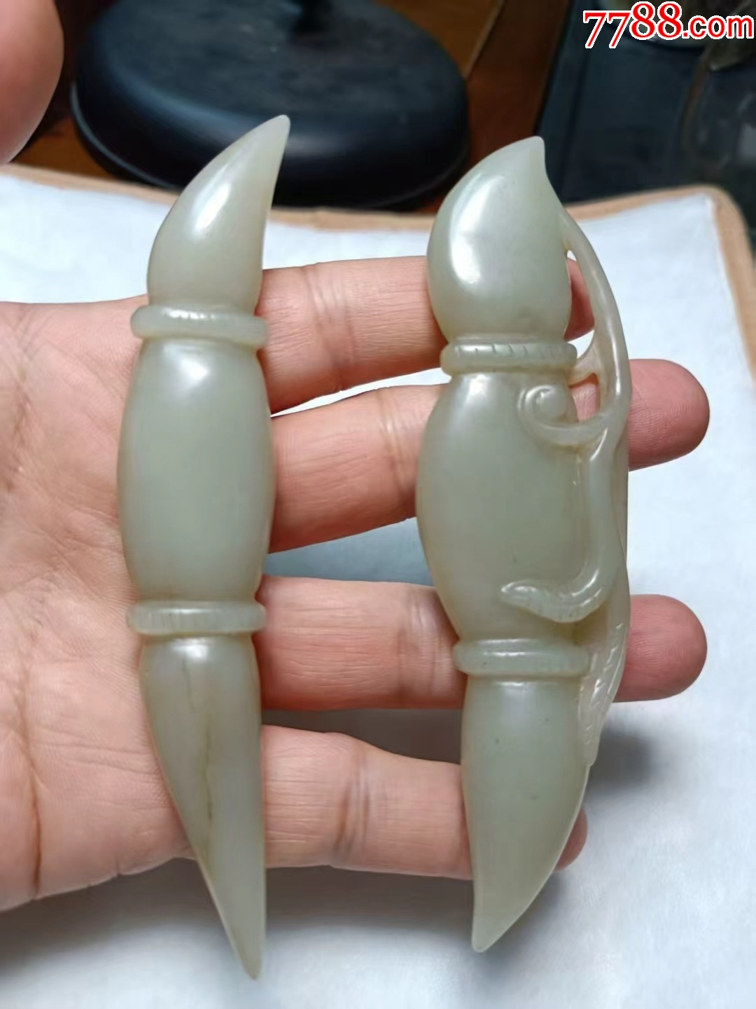 和田玉莲藕手把件一对