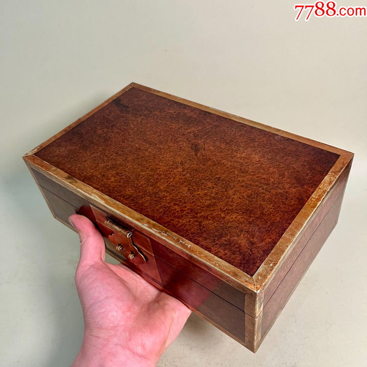 A 'huanghuali' document box and cover, Qing dynasty, 18th