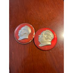 毛主席像章一對(duì)(se105839010)_榛子老貨
