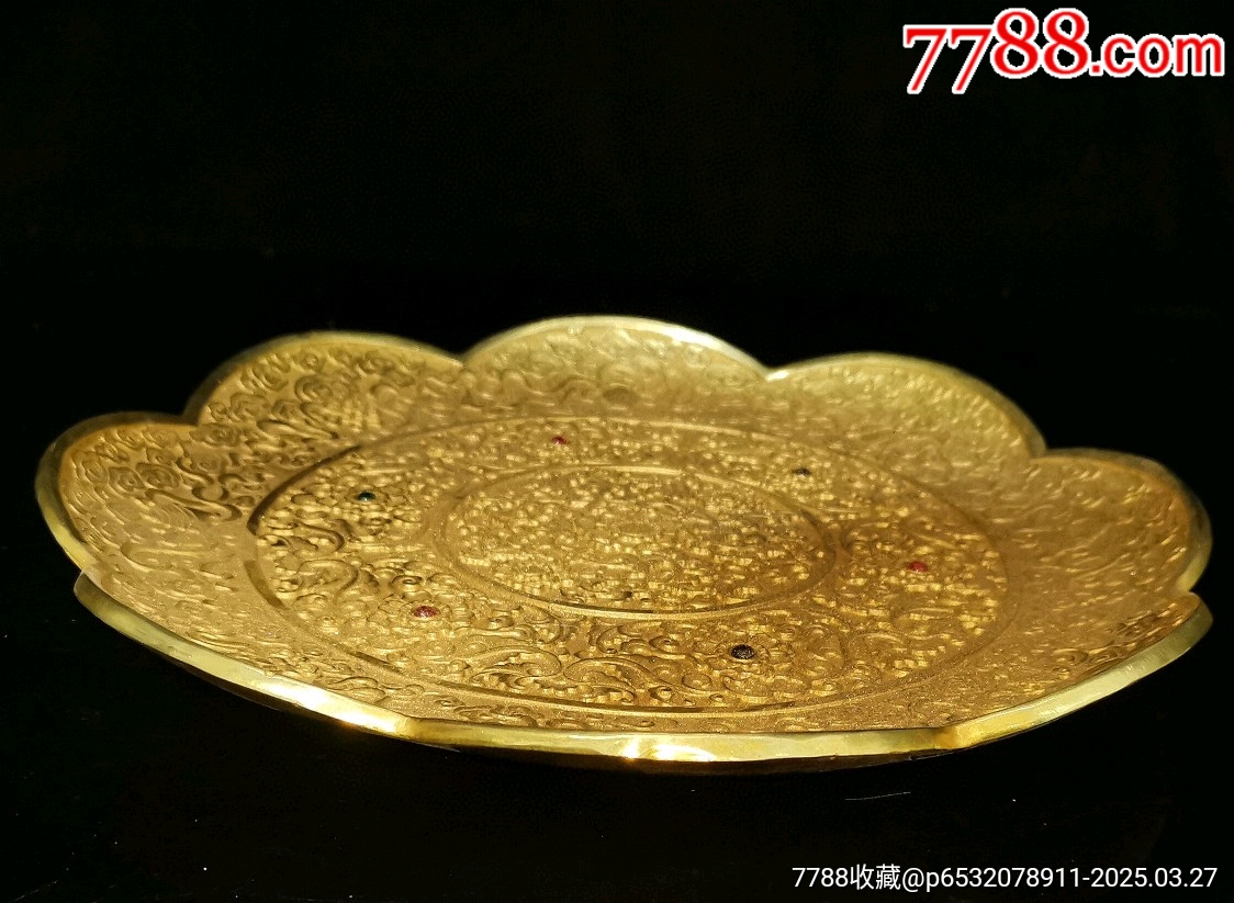 Z珍藏铜鎏金盘子,保存完整,尺寸细节如图,重2.07公斤,-铜杂件 Z珍藏铜鎏金盘子,保存完整,尺寸细节如图,重2.07公斤,-铜杂件