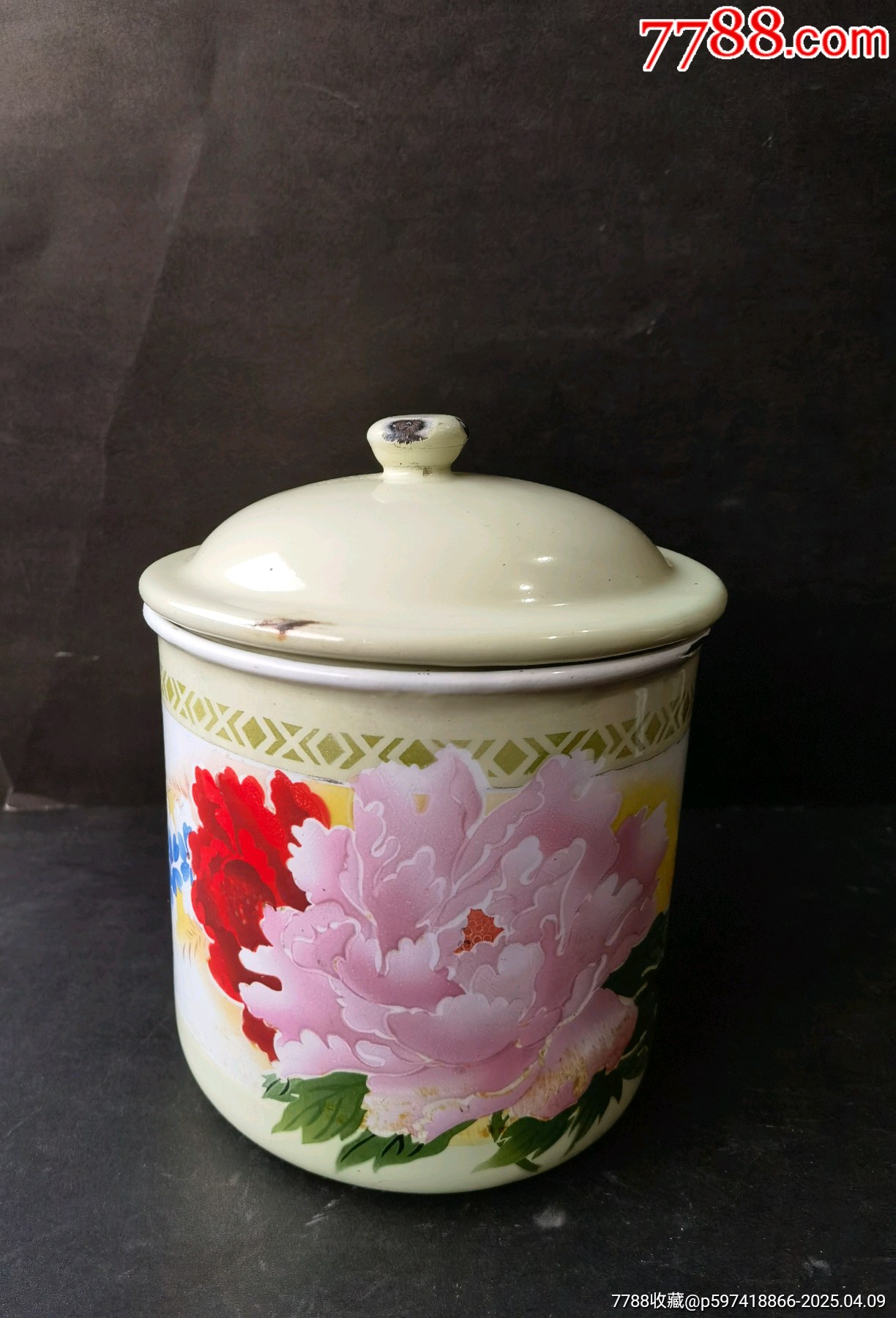 1962年武汉搪瓷厂牡丹花搪瓷茶缸-搪瓷-7788红宝书