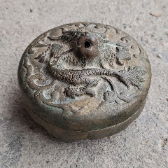 946 銅製　大明宣徳年製　龍紋香炉　時代物 大明宣德年制浮雕龙纹老铜香熏炉_铜炉_民俗老物件交易【7788红宝书】