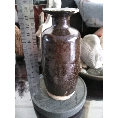 造型優(yōu)美黑釉瓷瓶(se106317935)_鞏昌雄鎮(zhèn)