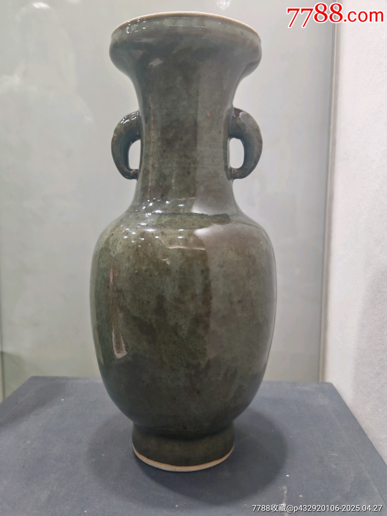 清代單色釉（類豇豆綠）象首耳盤口瓶_價格7800元_第2張_7788收藏__收藏熱線