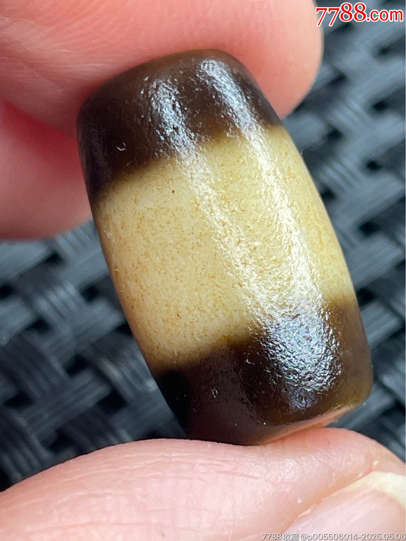 藏传玛瑙一线天珠20x11mm-玛瑙-7788红宝书