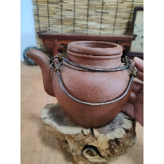 90年代的宜兴紫砂工艺美术师徐红卫全手工制作的200cc窑变掇球壶_
